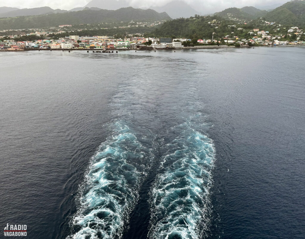 Sådan ser det ud, da jeg forlader Dominica og hovedstaden Roseau